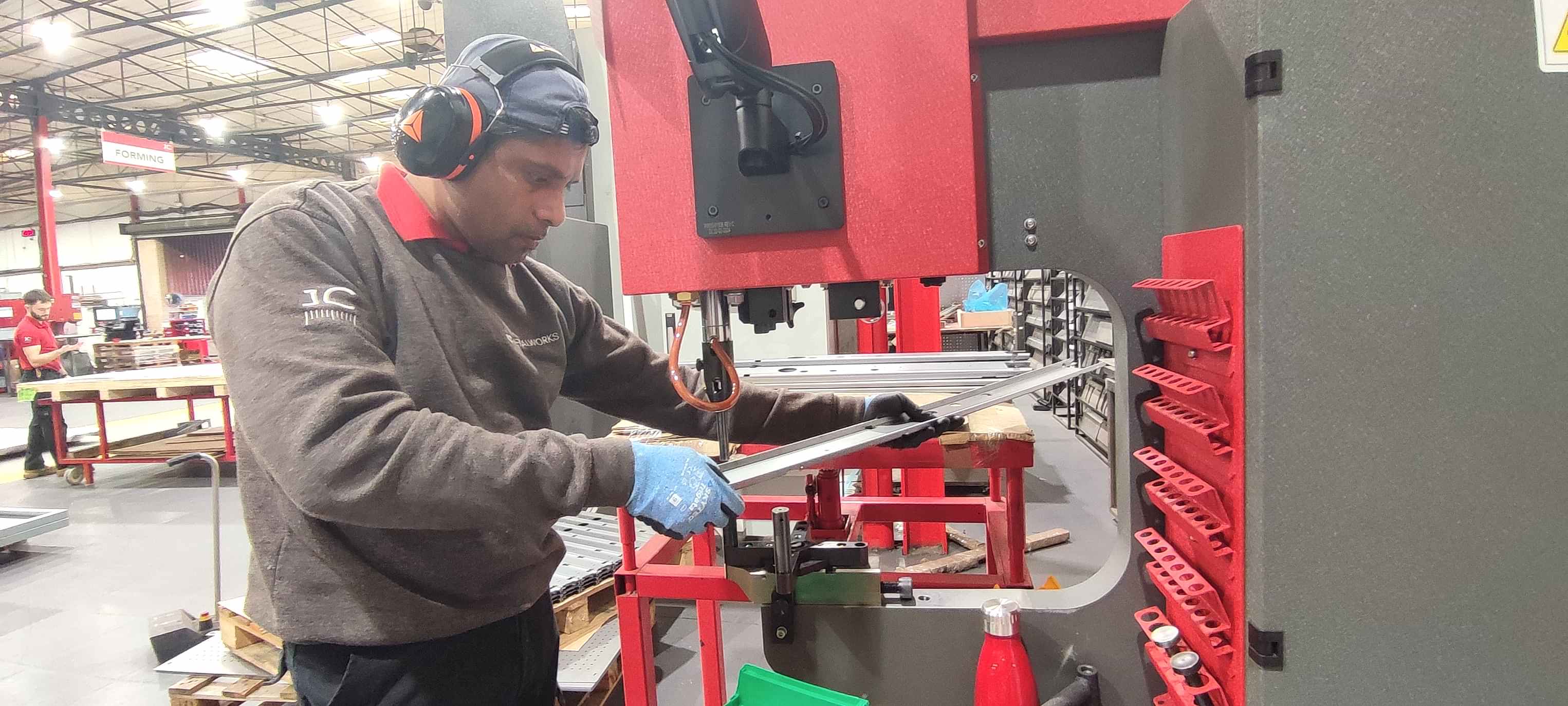 sheet metal fabrication services